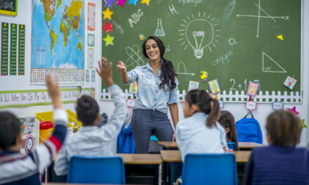 Journée mondiale des enseignants : la collaboration, thématique de l’édition 2025