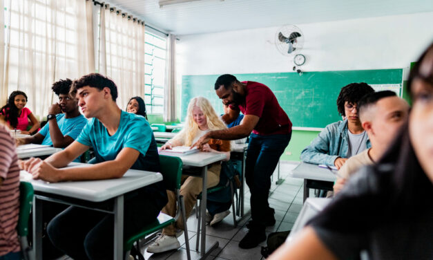 Groupes de besoins : plus obligatoires en 2026 ? Un « nouveau décret » serait à l’étude