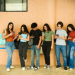 Interdiction du portable au lycée : il y aura des « dérogations » (E. Geffray)