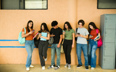 La proposition de loi sur l’interdiction du portable au lycée adoptée par l’Assemblée