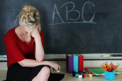 Mutations impossibles, vies suspendues : le combat silencieux des enseignants