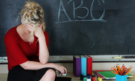 Mutations impossibles, vies suspendues : le combat silencieux des enseignants