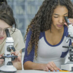 Les classes à horaires aménagés en maths et sciences généralisées à la rentrée 2026