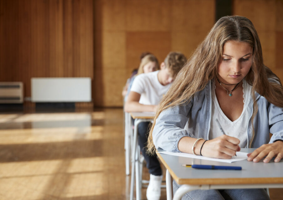 Bac général et technologique 2026 : sujets et corrigés de l’épreuve anticipée de français